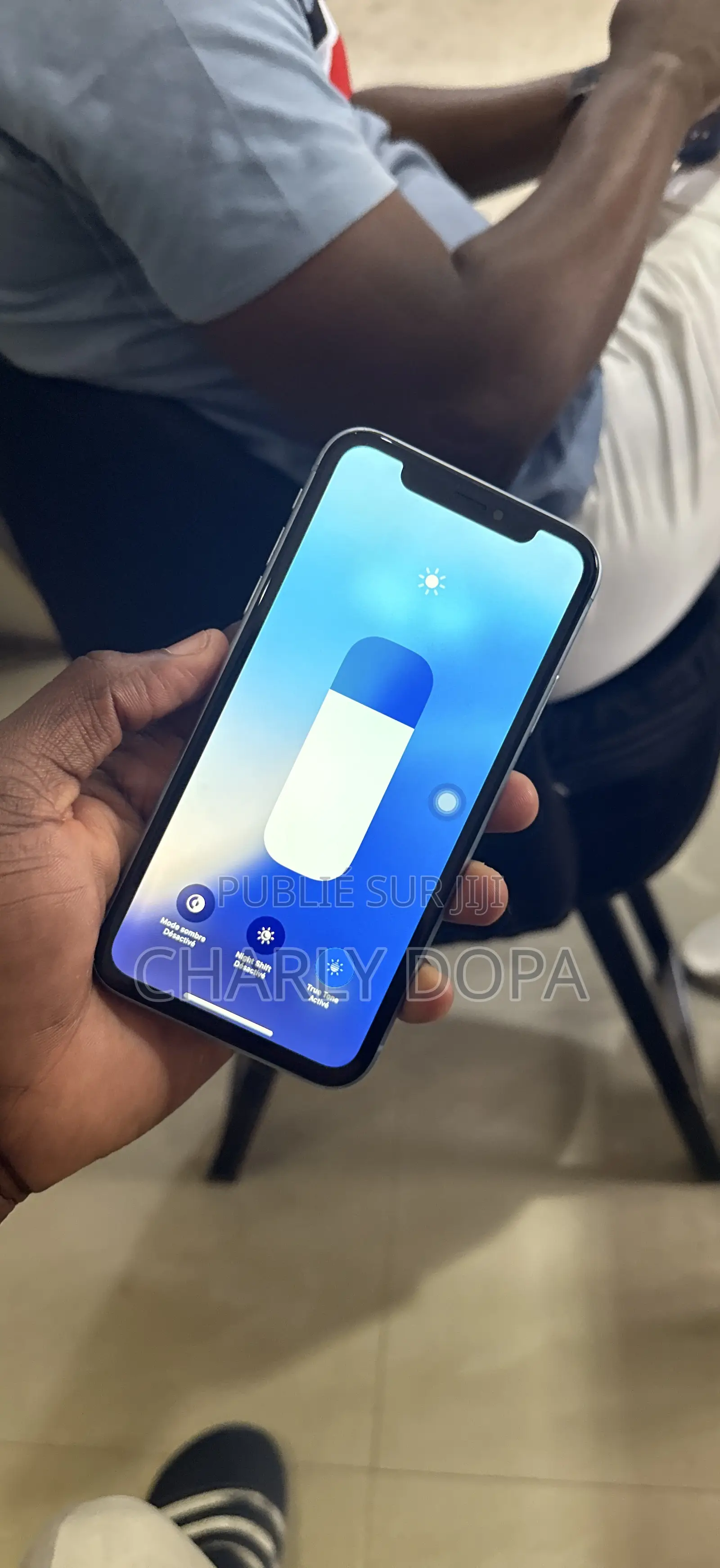 Apple iPhone XR 64 GB Bleu