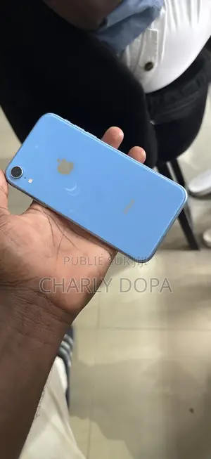 Apple iPhone XR 64 GB Bleu