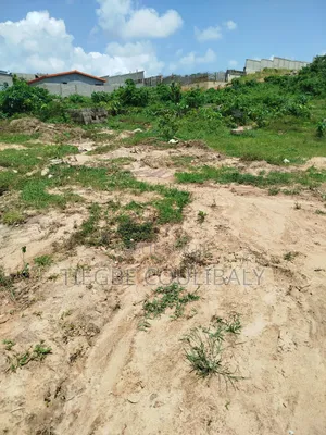 Photo - Terrain À Vente