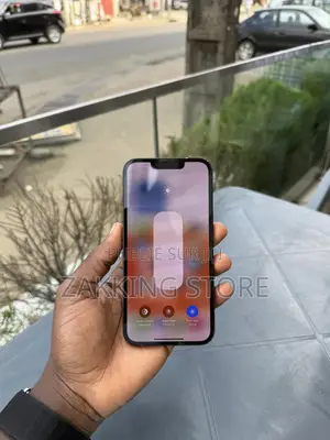 Pomme iPhone 13 128 GB Noir