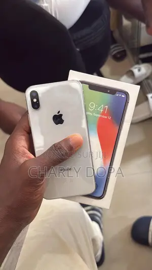 Photo - Apple iPhone X 64 GB Blanc