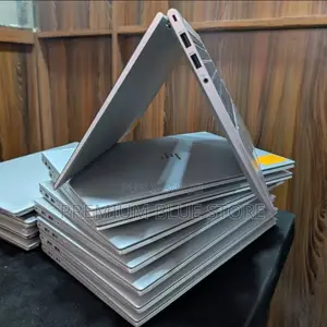 Neuf HP EliteBook 840 G8 16GB Intel Core I5 SSD 256GB