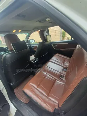 Toyota Fortuner 2.4 D AWD 2016 Blanc