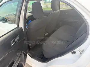 Suzuki Dzire 2023 Blanc