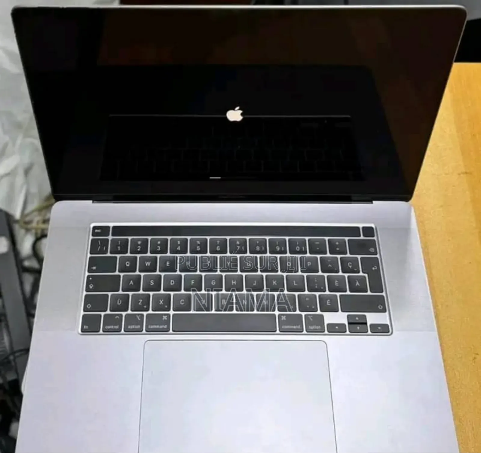 Neuf Apple MacBook Pro 2019 32GB Intel Core I9 SSD 512GB