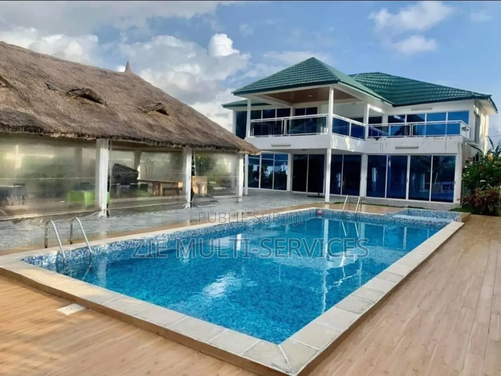 Furnished 5chbre Duplex dans Zié Multi-Service, Grand-Bassam à Vendre