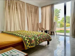 Furnished 5chbre Duplex dans Zié Multi-Service, Grand-Bassam à Vendre