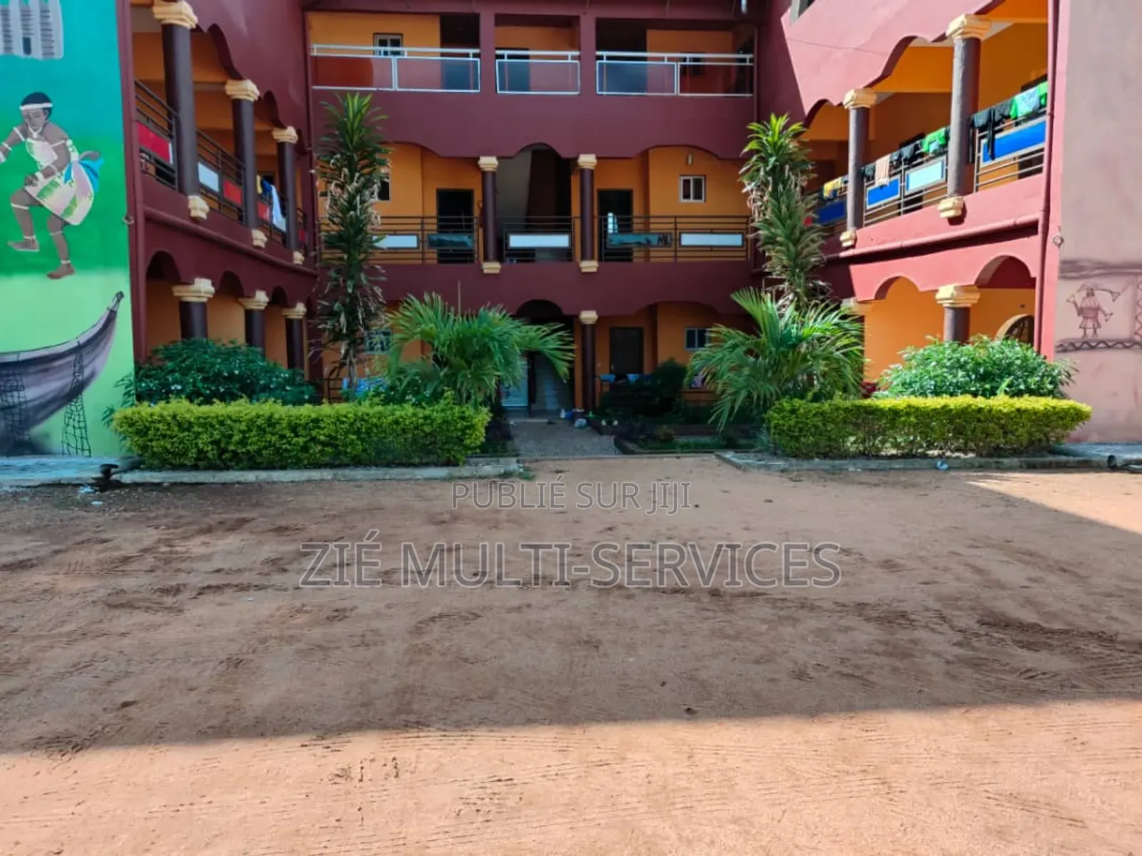 Furnished 20chbre Blocs d'appartements dans Zié Multi-Service, Toumodi