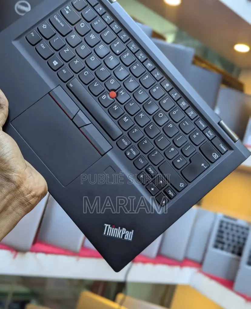 New Lenovo ThinkPad X390 Yoga 8GB Intel Core I5 SSD 256GB