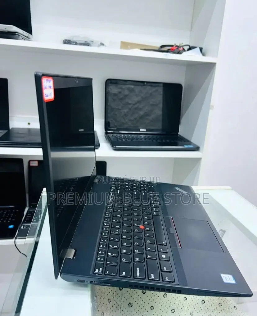 Neuf Lenovo ThinkPad T580 8GB Intel Core I5 SSD 256GB