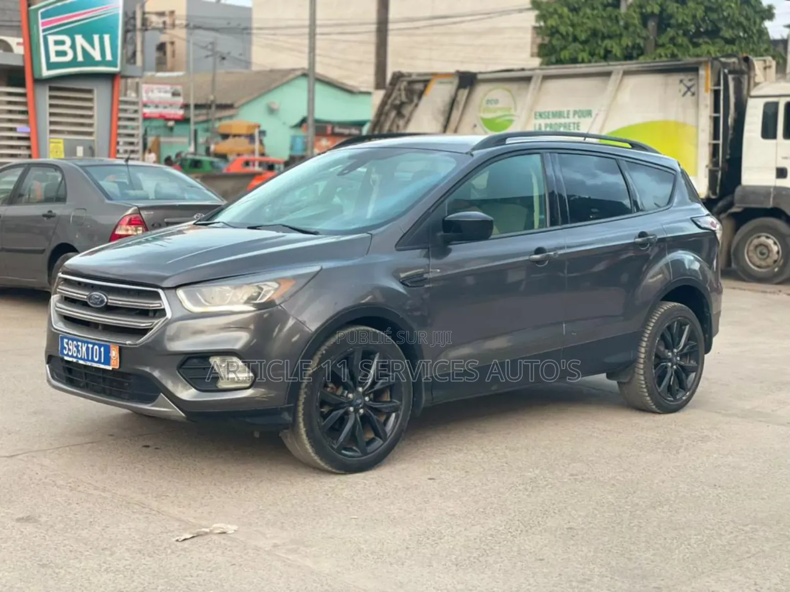 Ford Escape SE 4x4 2018 Gris
