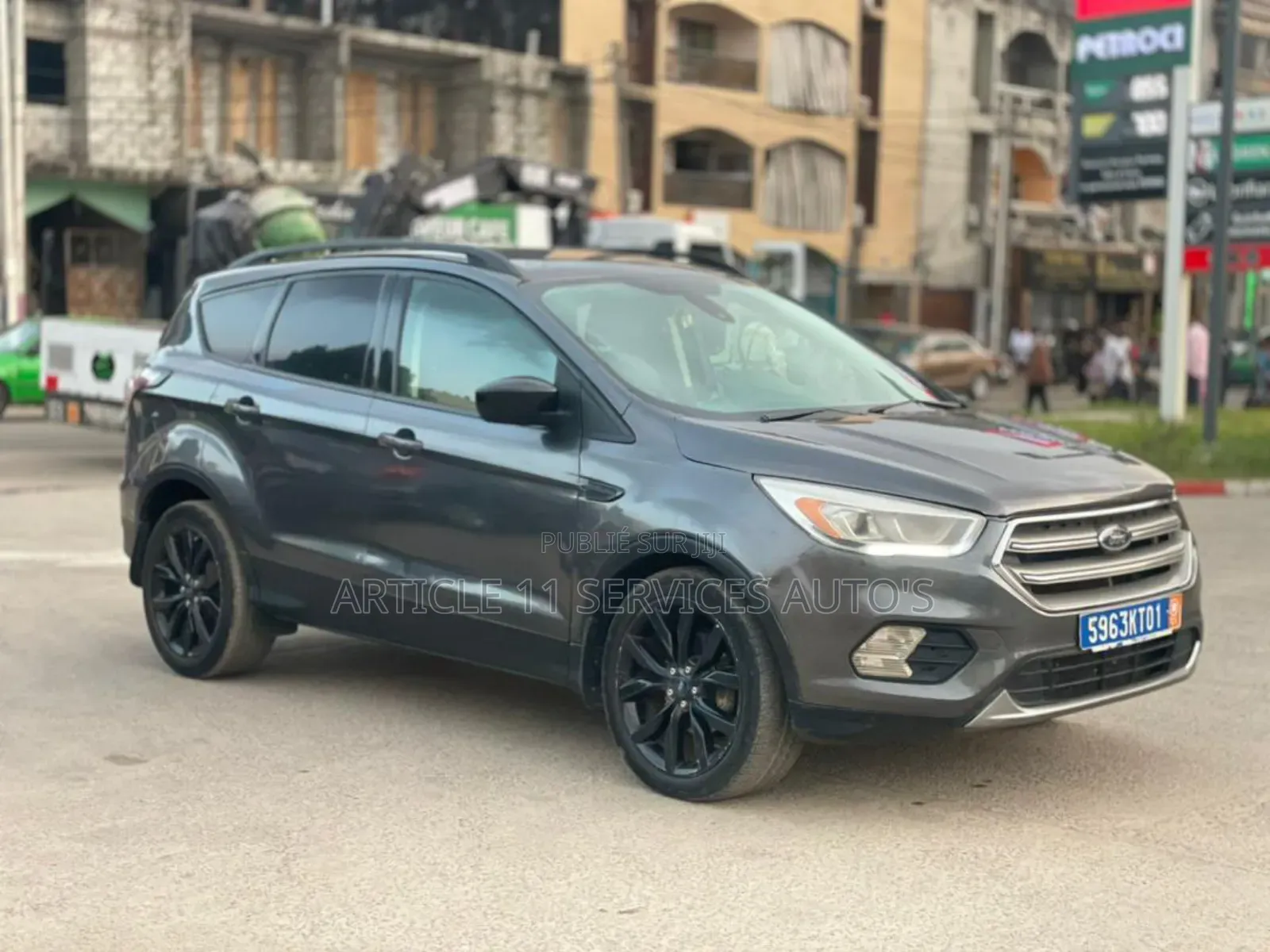 Ford Escape SE 4x4 2018 Gris