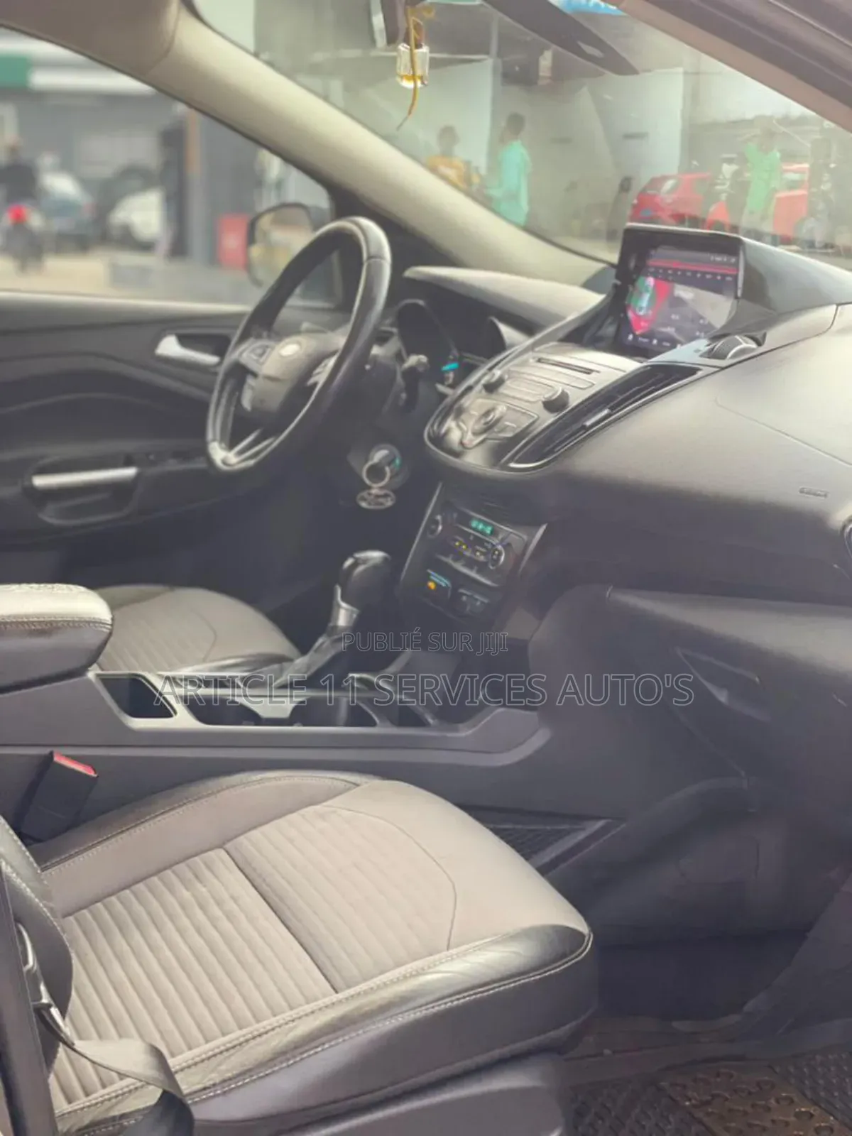 Ford Escape SE 4x4 2018 Gris