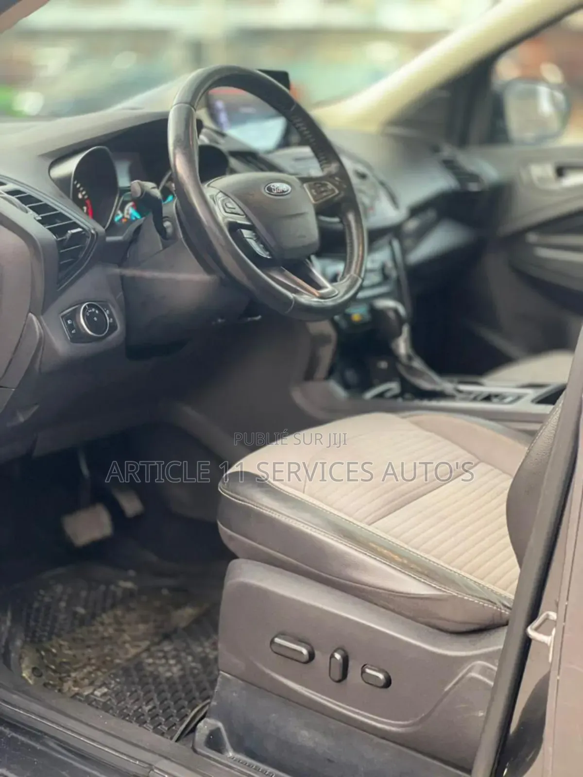 Ford Escape SE 4x4 2018 Gris
