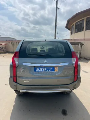 Mitsubishi Montero 3.0 3dr AWD 2017 Gris