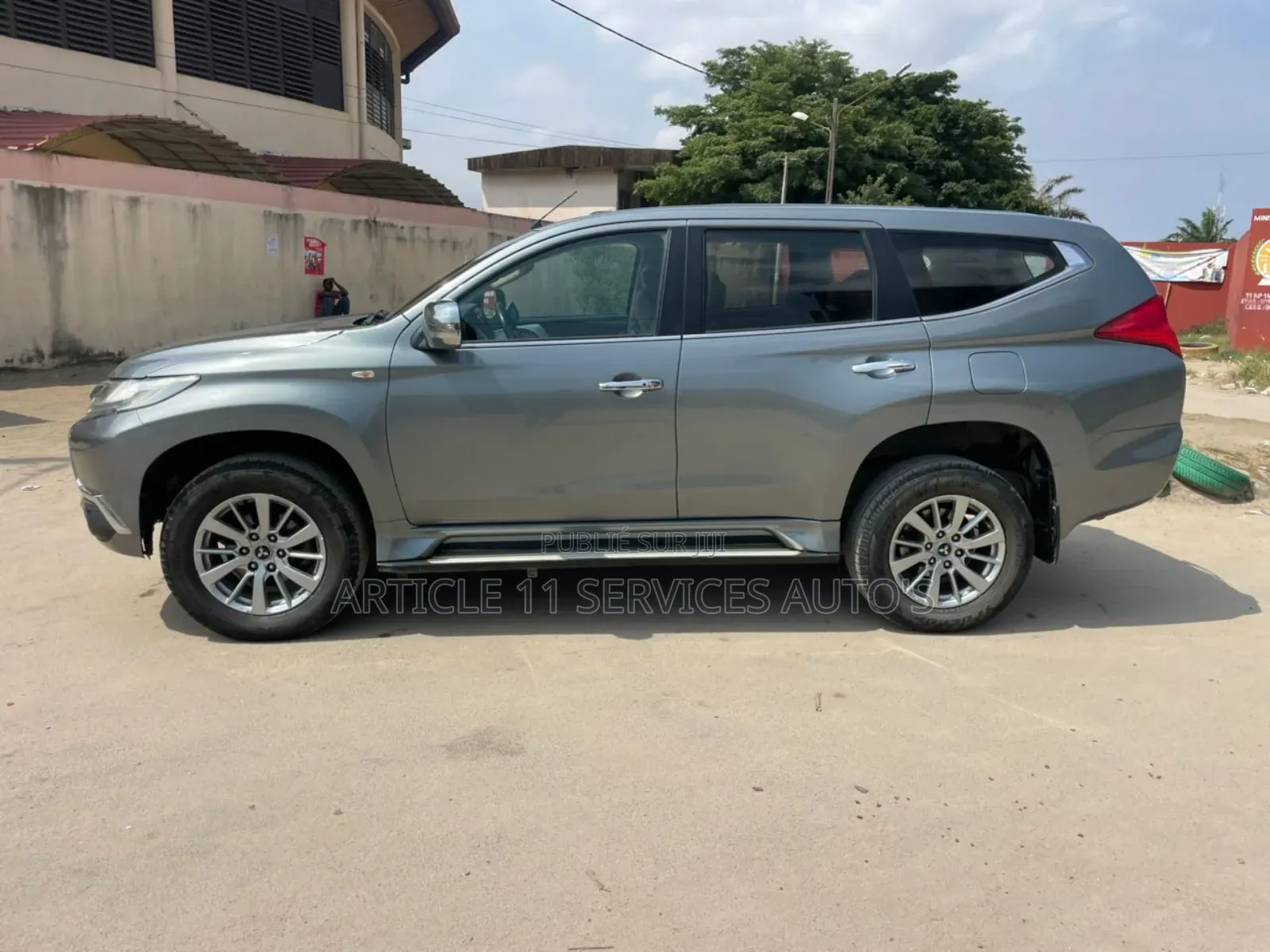 Mitsubishi Montero 3.0 3dr AWD 2017 Gris
