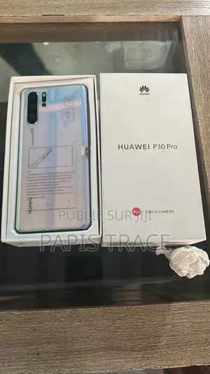 Photo - New Huawei P30 Pro 128 GB Bleu