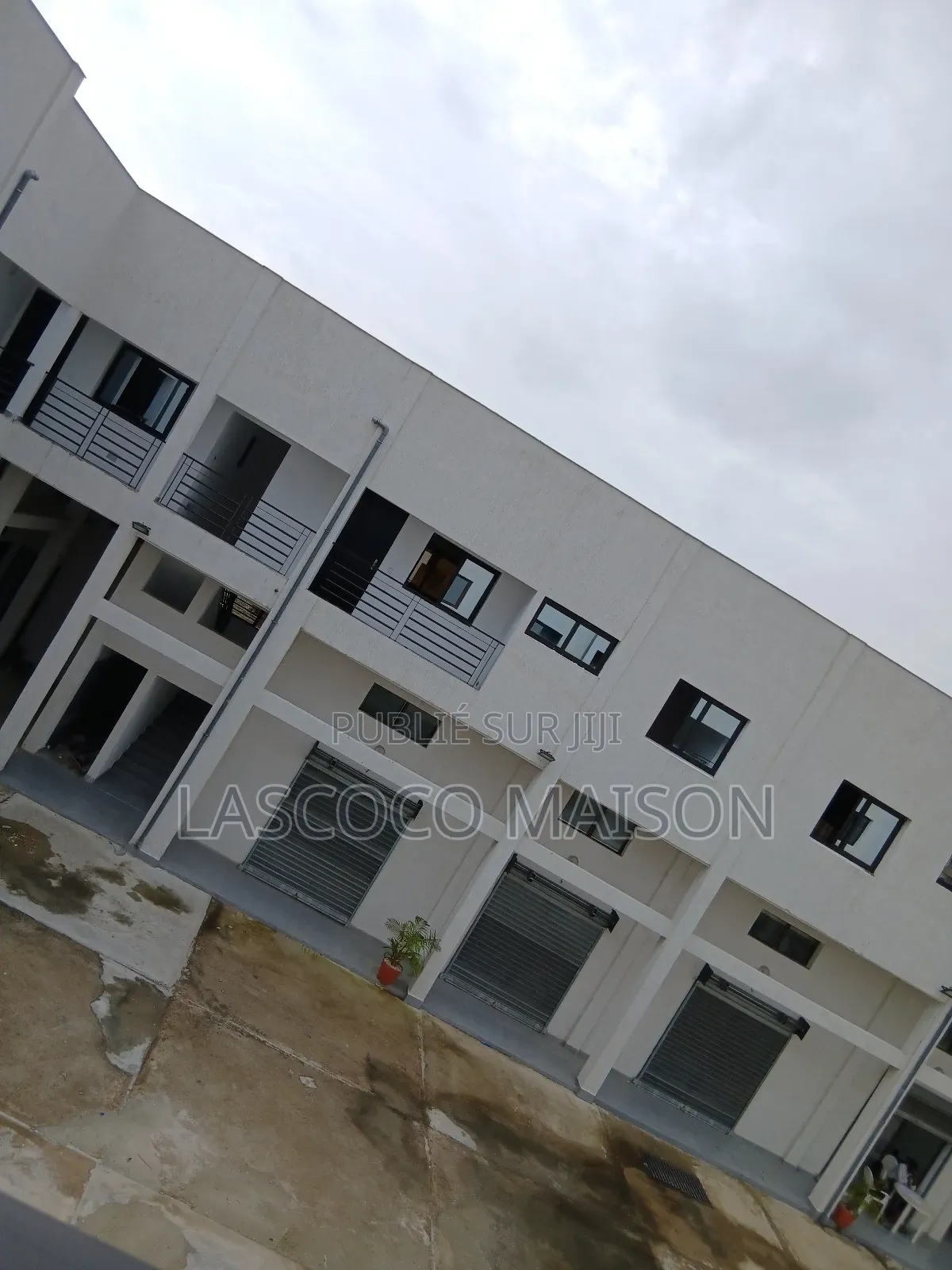 2chbre Appartement dans Lascoco Maison, Cocody à Louer