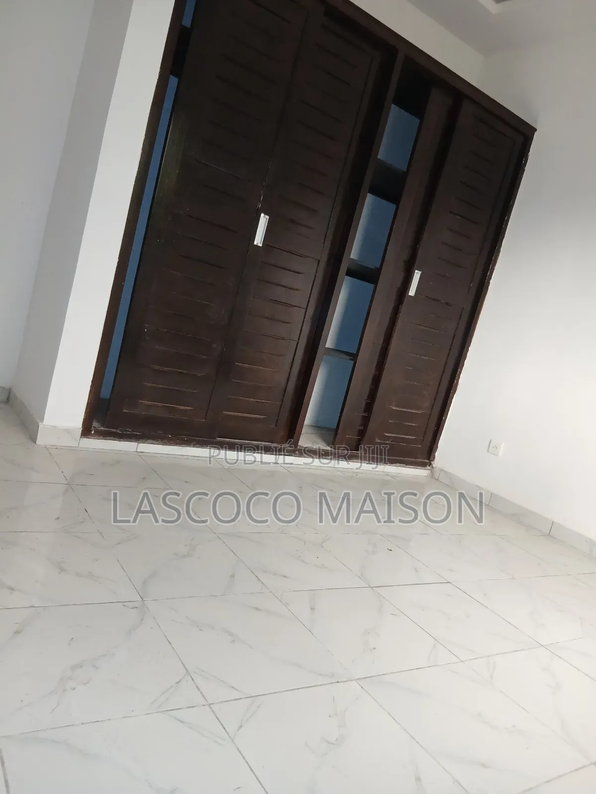 2chbre Appartement dans Lascoco Maison, Cocody à Louer