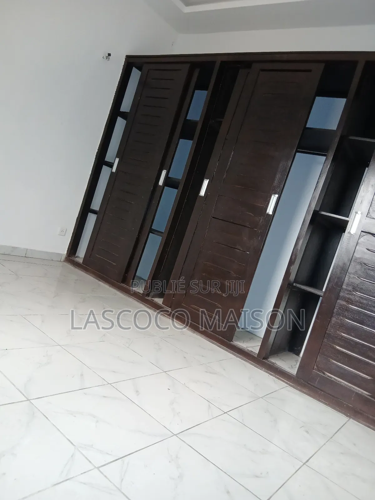 2chbre Appartement dans Lascoco Maison, Cocody à Louer