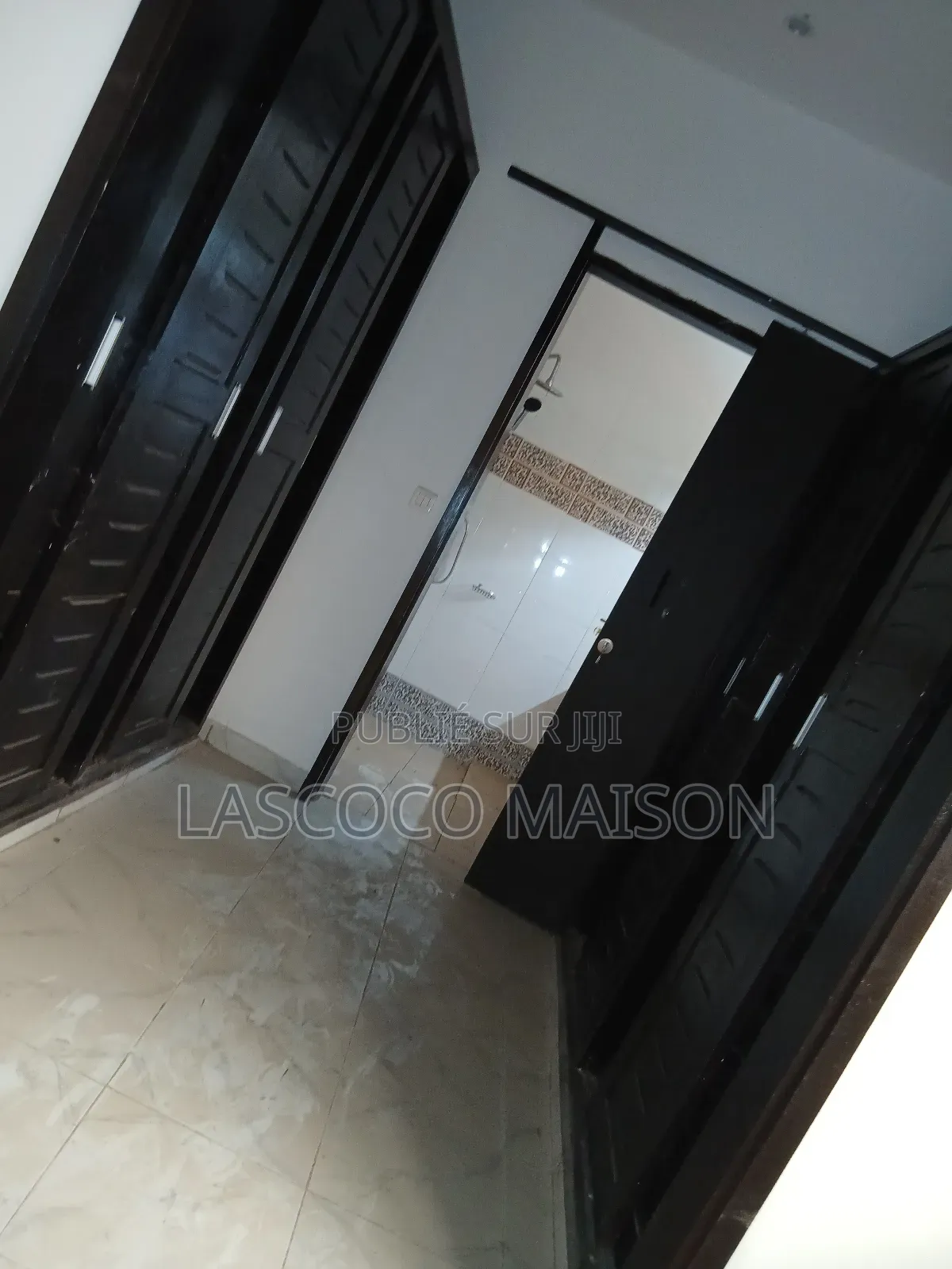 2chbre Appartement dans Lascoco Maison, Cocody à Louer