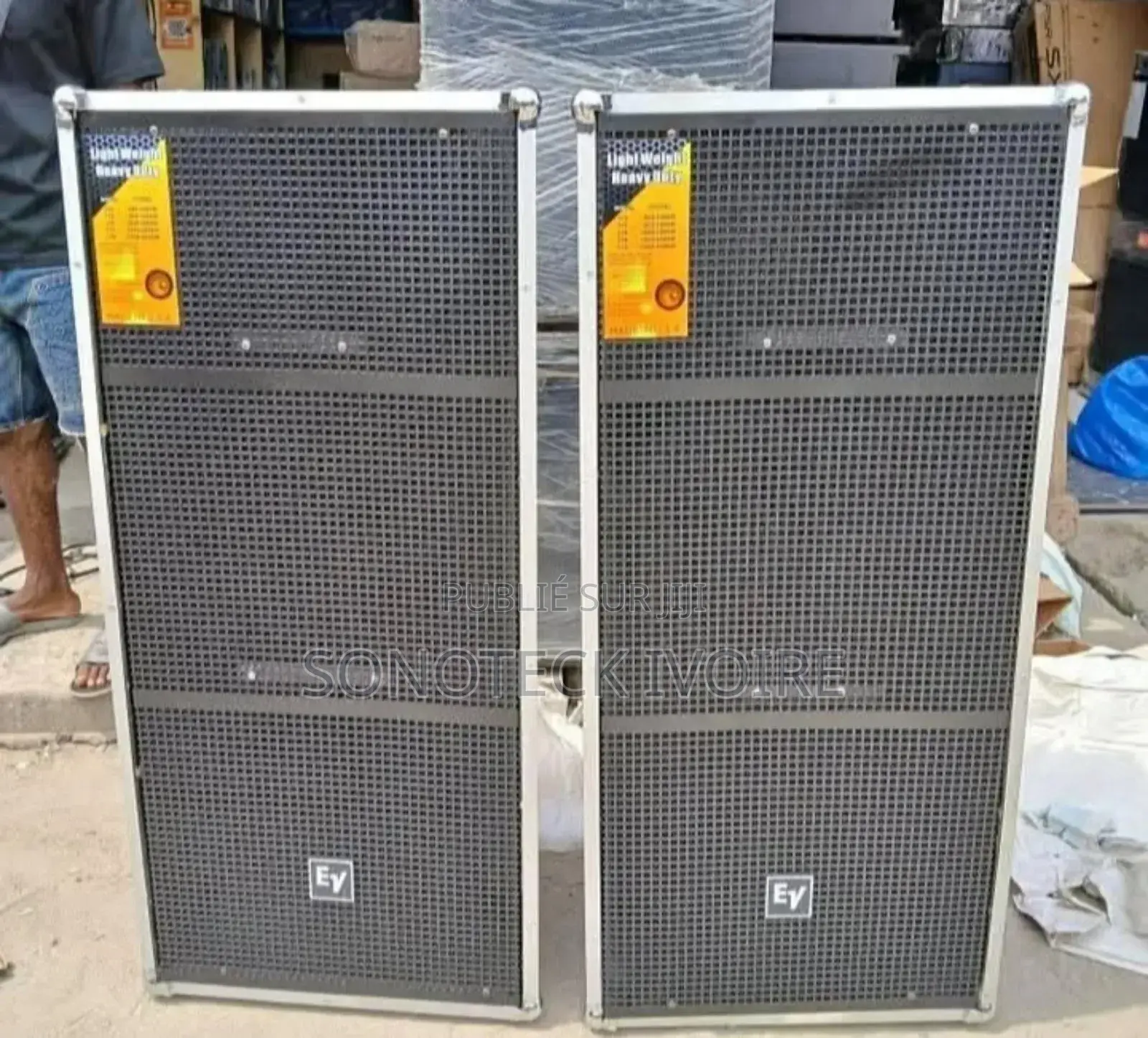 Colonne Pour Sono Disponible