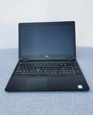 Neuf Ordinateur Portable Dell Latitude 5580 8GB Intel Core I5 SSD 256GB