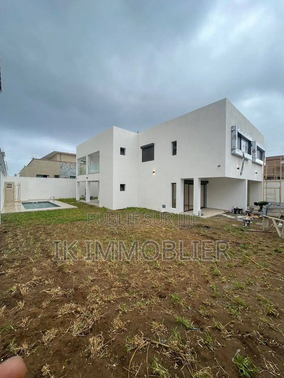 4chbre Villa dans Ik Immobilier, Cocody à Louer