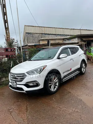 Photo - Hyundai Santa Fe 2017 Blanc