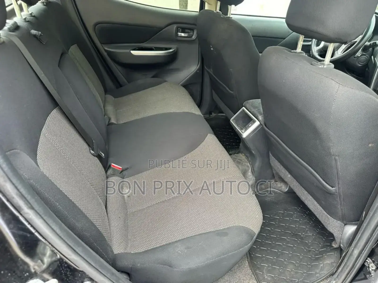 Mitsubishi L200 2023 Noir