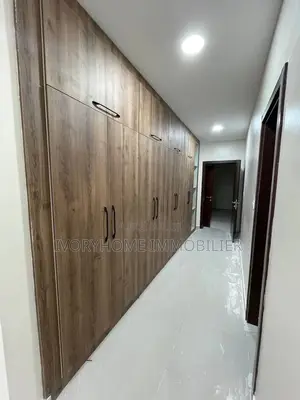 4chbre Appartement dans Cocody à Louer