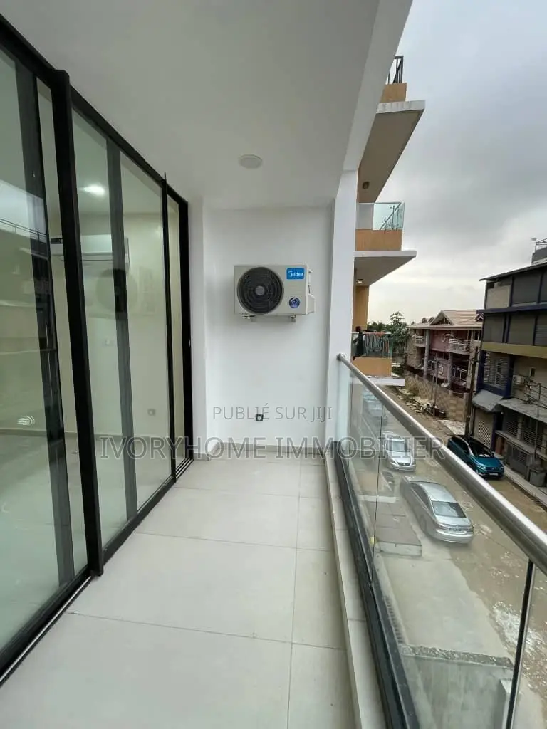 4chbre Appartement dans Cocody à Louer