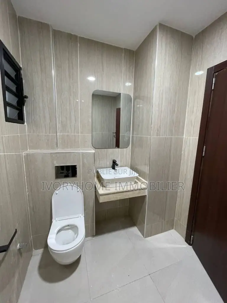 4chbre Appartement dans Cocody à Louer