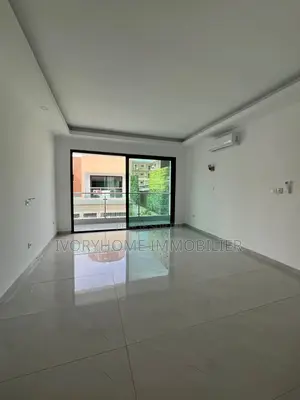 3chbre Maison dans Cocody à Louer