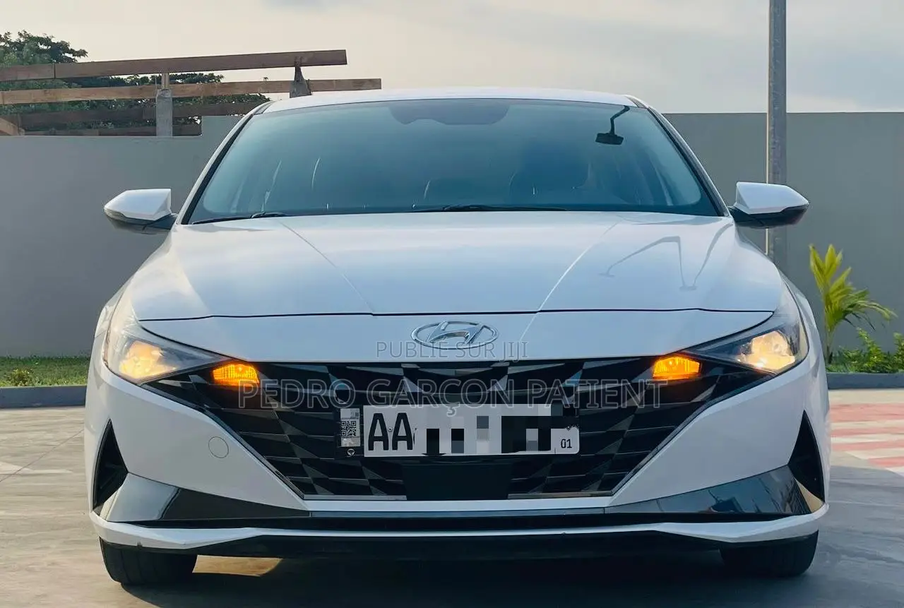 Hyundai Avante 2022 Blanc