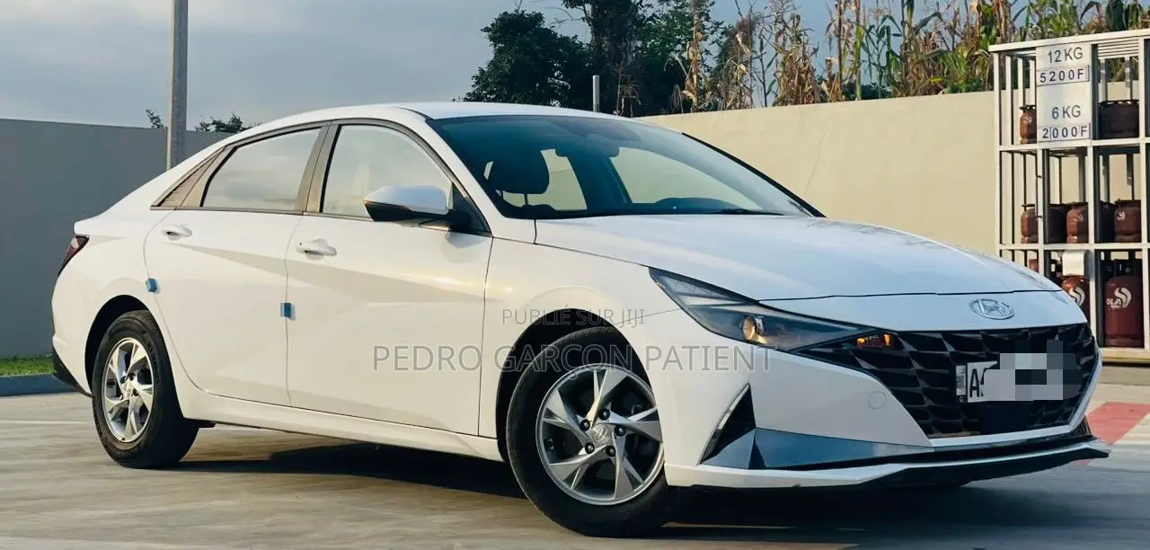 Hyundai Avante 2022 Blanc