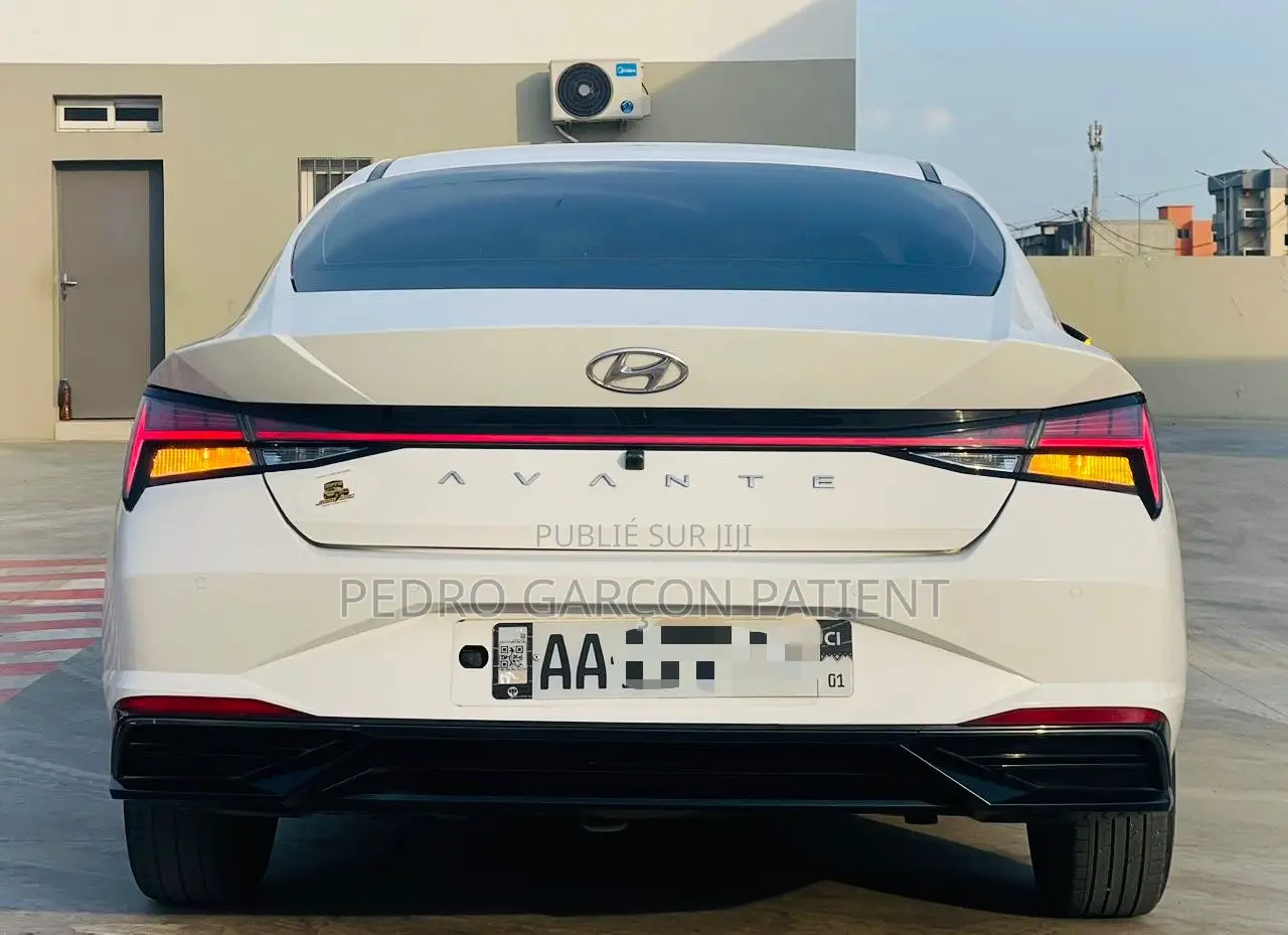 Hyundai Avante 2022 Blanc