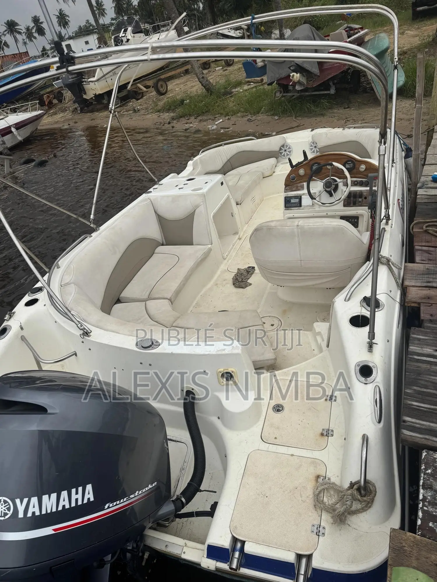 Bateau Vip 200cv Yamaha 4 Temps Impeccable