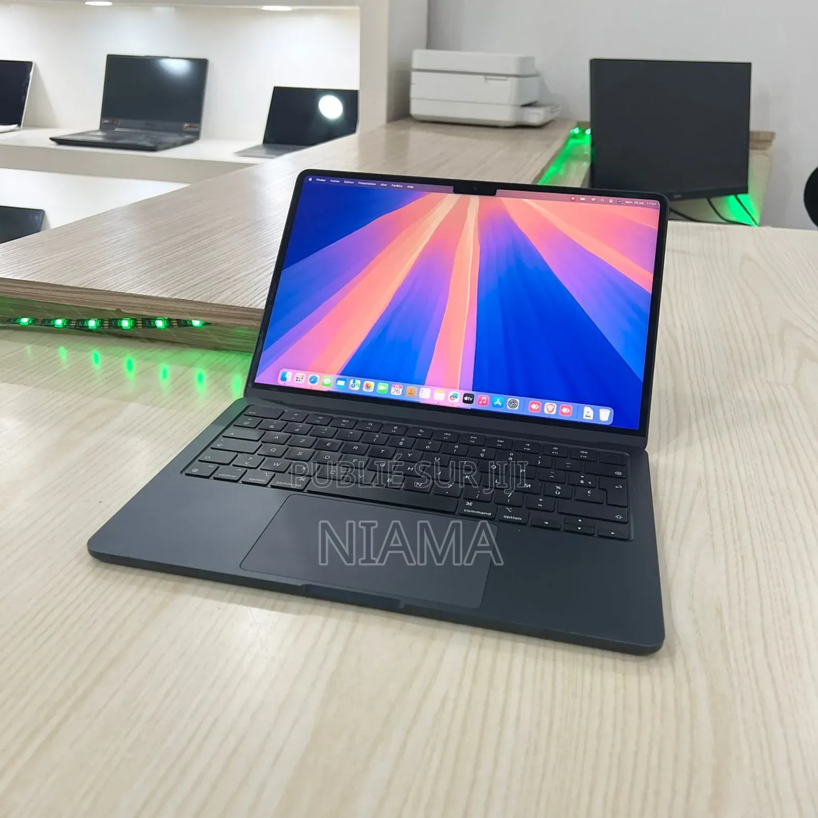 New Ordinateur Portable Pomme MacBook Air 2022 M2 8GB Autre SSD 256GB