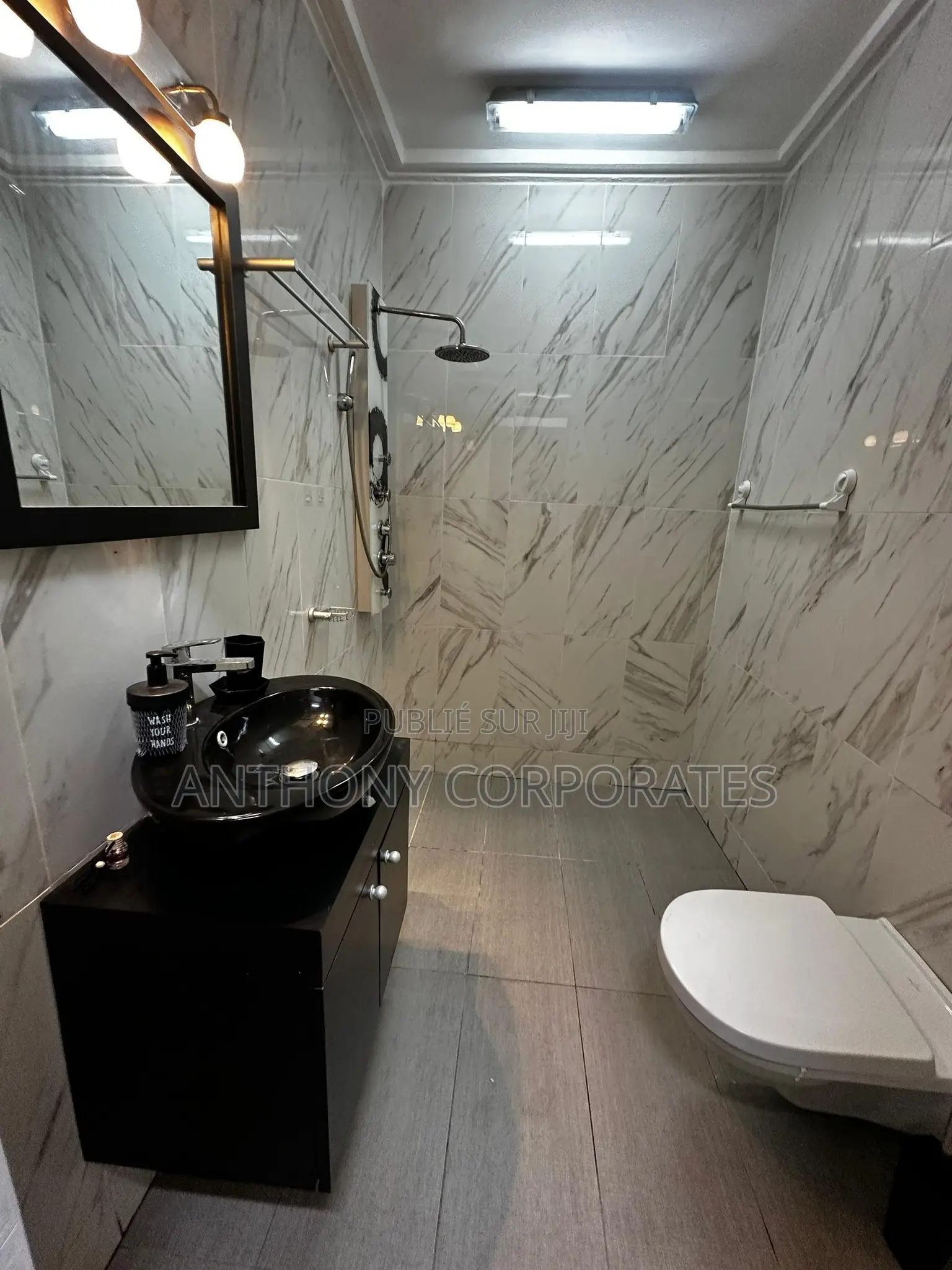 Un Appart 4 Pièces De Luxe À Abidjan