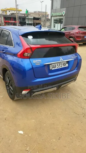 Mitsubishi Eclipse Cross 2019 Bleu