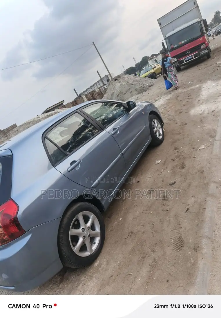 Toyota Corolla 2008 Blanc cassé