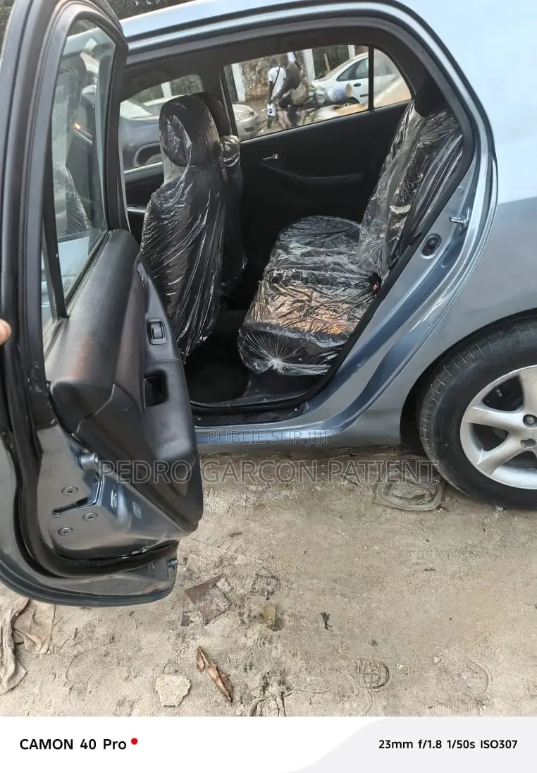 Toyota Corolla 2008 Blanc cassé