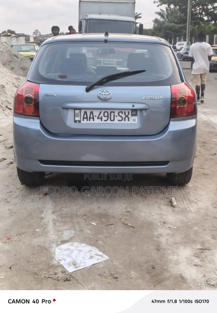 Toyota Corolla 2008 Blanc cassé