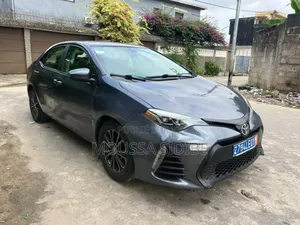 Toyota Corolla 2018 Gris
