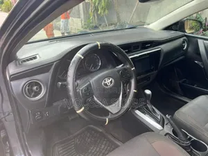 Toyota Corolla 2018 Gris