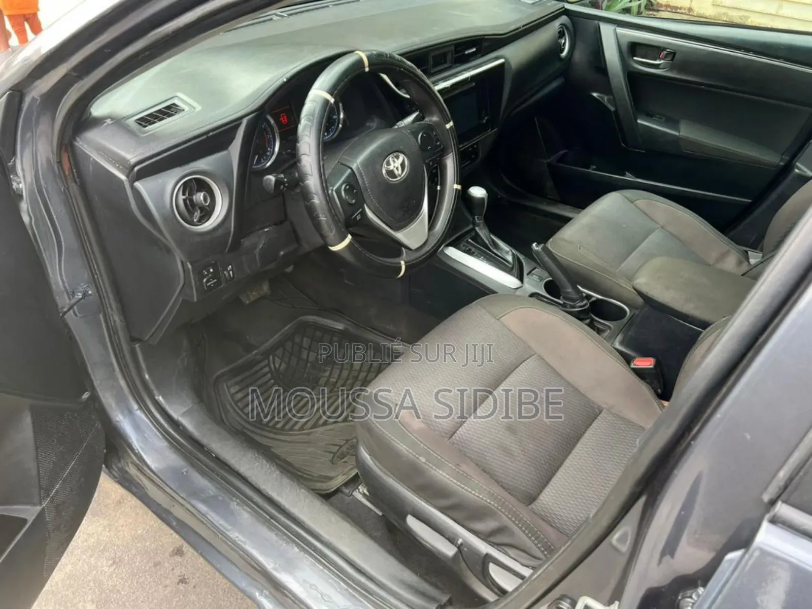 Toyota Corolla 2018 Gris