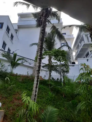 Furnished 20chbre Blocs d'appartements dans 1, Cocody à Vendre