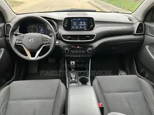 Hyundai Tucson SE FWD 2019 Gris