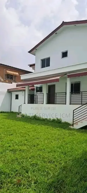 3chbre Duplex dans Ismaël Coulibaly, Cocody à Vendre